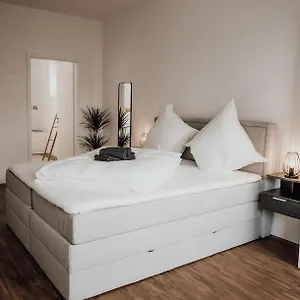 Apartment Jama - Modern&bright, Terrasse, Freies Parken, Wlan, Grosse Gruppen #1, Würzburg